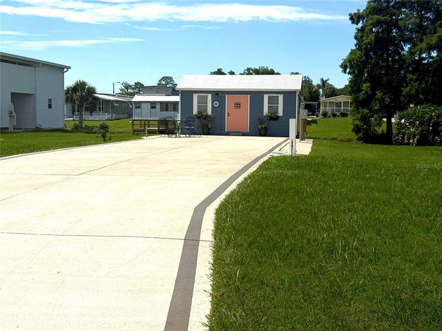 5147 ISLAND VIEW CIRCLE S, Polk City, FL 33868