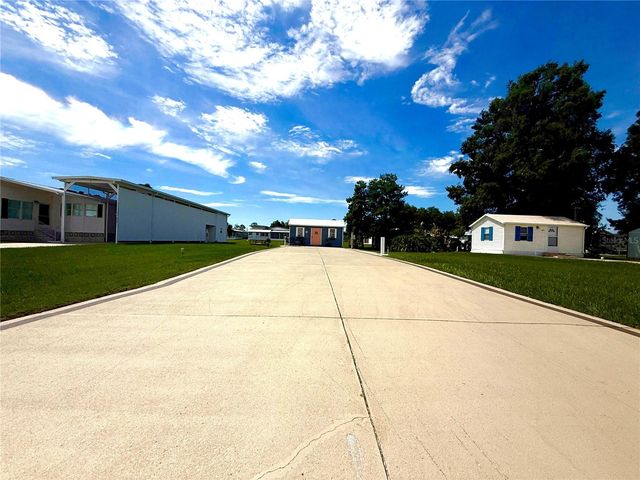 5147 ISLAND VIEW CIRCLE S, Polk City, FL 33868