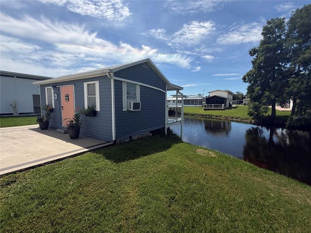 5147 ISLAND VIEW CIRCLE S, Polk City, FL 33868