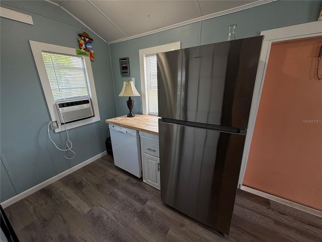5147 ISLAND VIEW CIRCLE S, Polk City, FL 33868