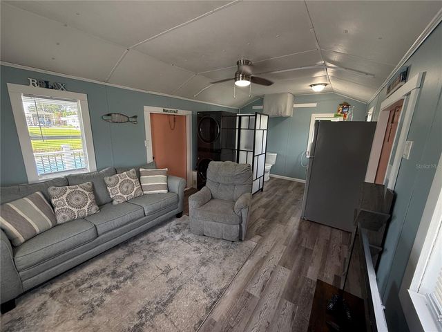 5147 ISLAND VIEW CIRCLE S, Polk City, FL 33868