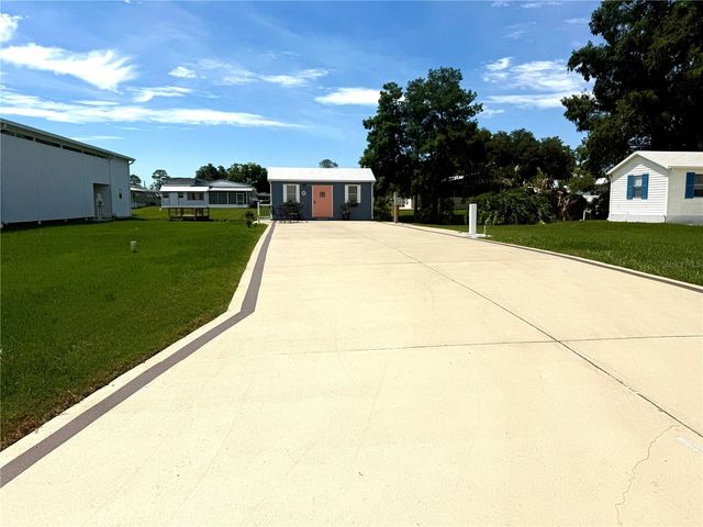 5147 ISLAND VIEW CIRCLE S, Polk City, FL 33868
