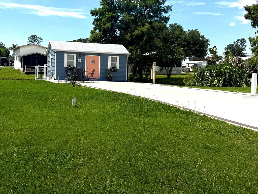 5147 ISLAND VIEW CIRCLE S, Polk City, FL 33868