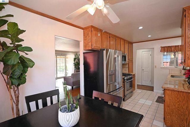 26454 Taft St, Hayward, CA 94544