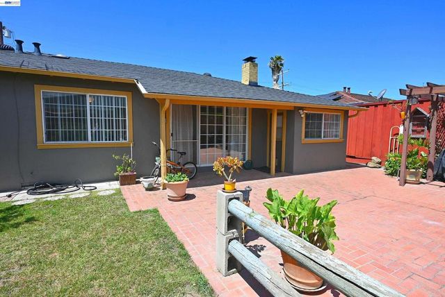 26454 Taft St, Hayward, CA 94544
