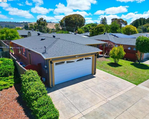 26454 Taft St, Hayward, CA 94544