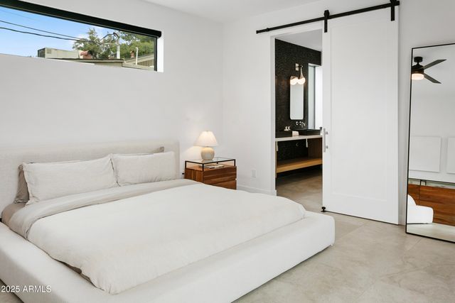 4002 N 33RD Place, Phoenix, AZ 85018