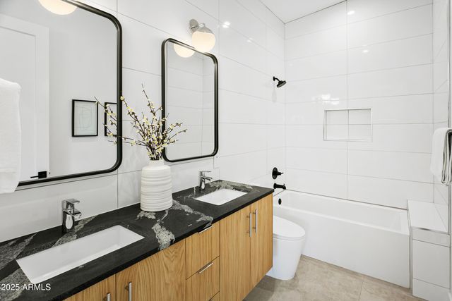 4002 N 33RD Place, Phoenix, AZ 85018