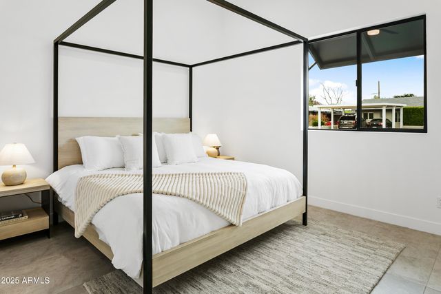 4002 N 33RD Place, Phoenix, AZ 85018