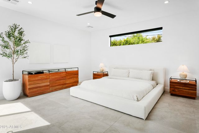 4002 N 33RD Place, Phoenix, AZ 85018