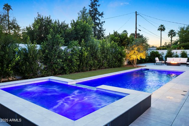 4002 N 33RD Place, Phoenix, AZ 85018