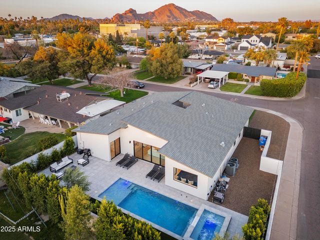 4002 N 33RD Place, Phoenix, AZ 85018