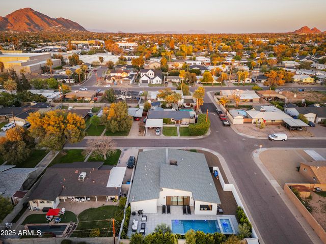 4002 N 33RD Place, Phoenix, AZ 85018