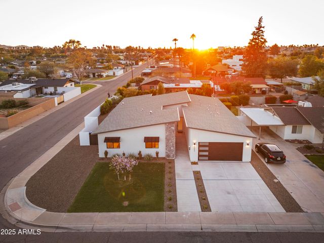 4002 N 33RD Place, Phoenix, AZ 85018