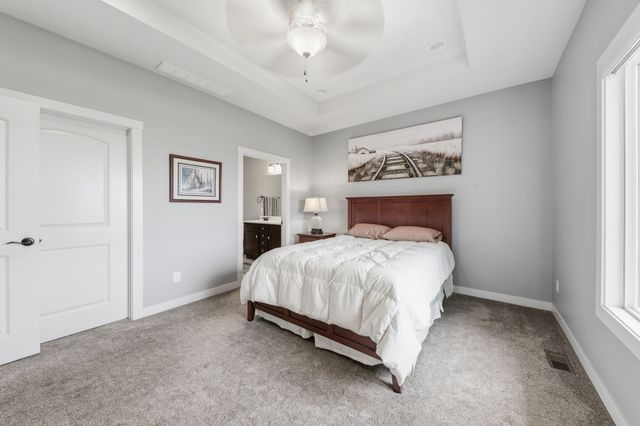 2404 3rd Avenue SE, Altoona, IA 50009