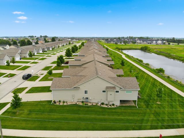 2404 3rd Avenue SE, Altoona, IA 50009