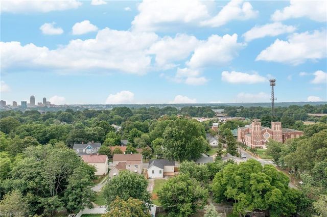 348 Sprague E Street, Winston-salem, NC 27127