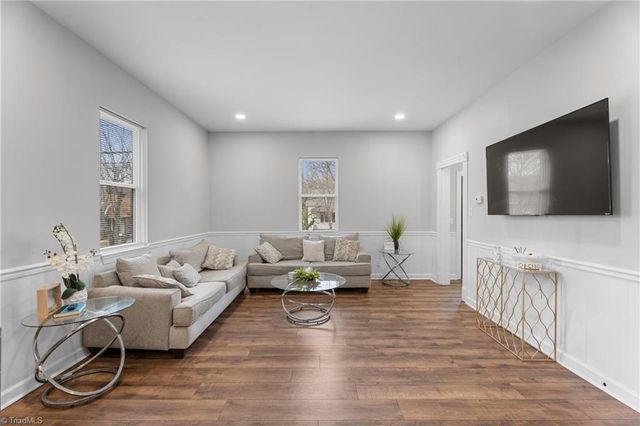 348 Sprague E Street, Winston-salem, NC 27127