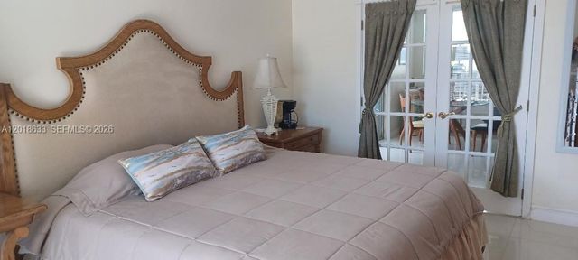 1801 S Treasure Dr 222, North Bay Village, FL 33141