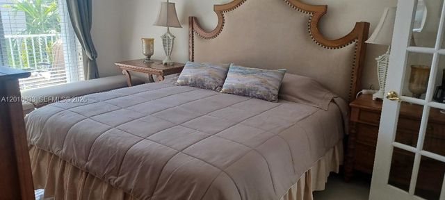 1801 S Treasure Dr 222, North Bay Village, FL 33141