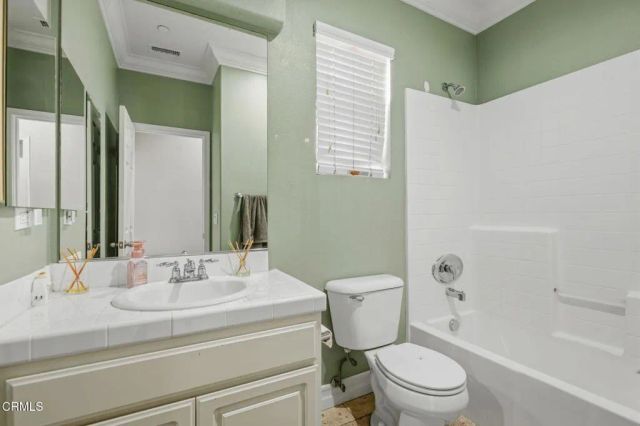 324 Kiawah River Drive, Oxnard, CA 93036