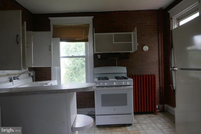 3701 BARRINGTON RD, Baltimore, MD 21215