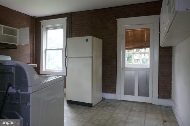 3701 BARRINGTON RD, Baltimore, MD 21215