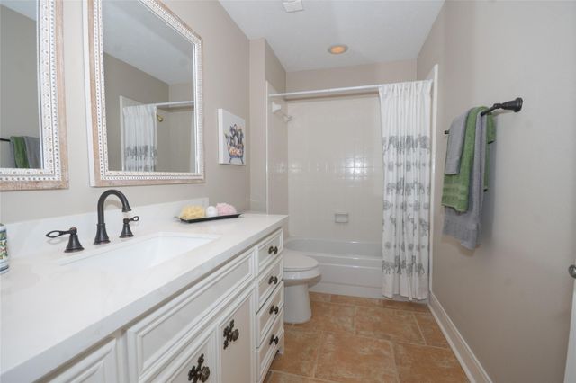 15510 Park Estates Lane, Houston, TX 77062