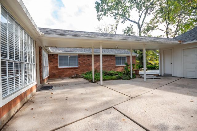 15510 Park Estates Lane, Houston, TX 77062