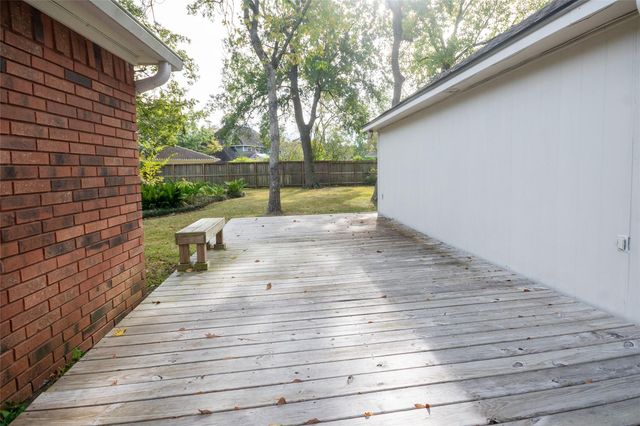 15510 Park Estates Lane, Houston, TX 77062