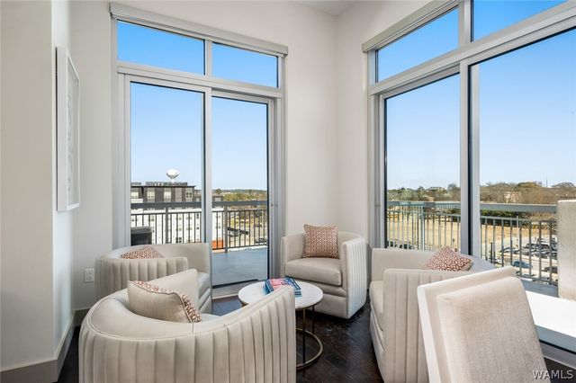 1150 8th PH8, Tuscaloosa, AL 35401