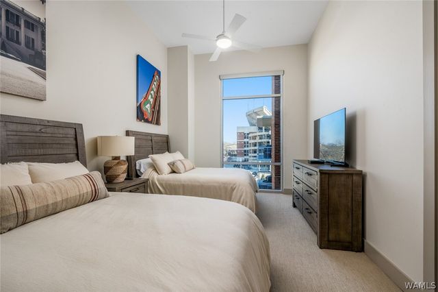 1150 8th PH8, Tuscaloosa, AL 35401