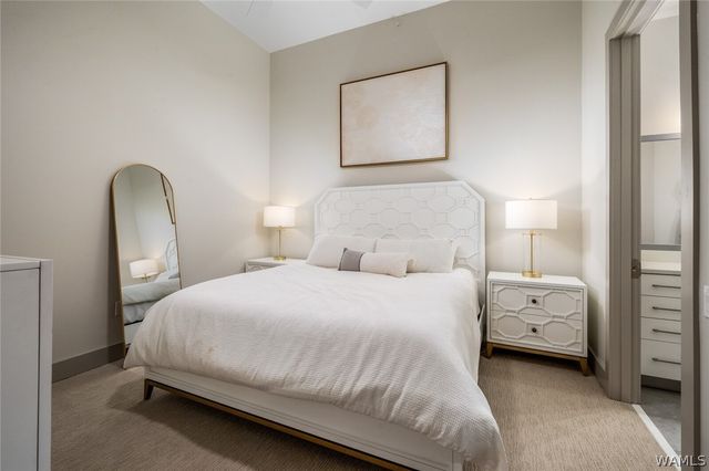 1150 8th PH8, Tuscaloosa, AL 35401