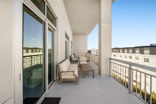 1150 8th PH8, Tuscaloosa, AL 35401