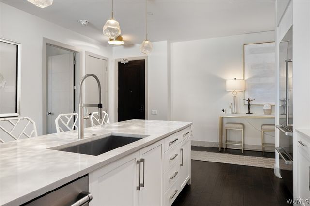 1150 8th PH8, Tuscaloosa, AL 35401