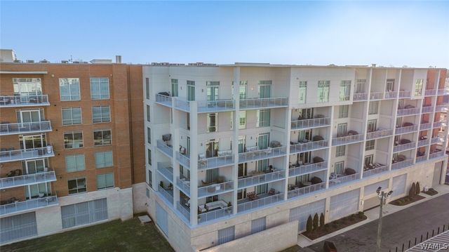 1150 8th PH8, Tuscaloosa, AL 35401