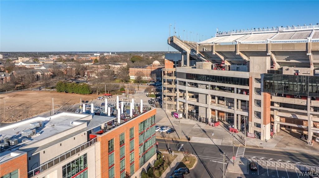 1150 8th PH8, Tuscaloosa, AL 35401