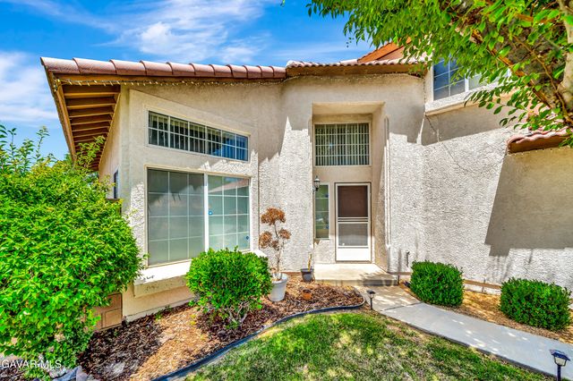 3115 Crowne Drive, Palmdale, CA 93551