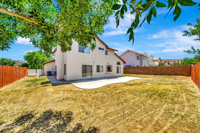 3115 Crowne Drive, Palmdale, CA 93551