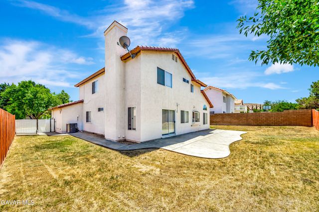 3115 Crowne Drive, Palmdale, CA 93551