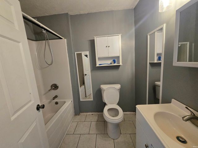 823 Mill Street, Mount Vernon, IN 47620