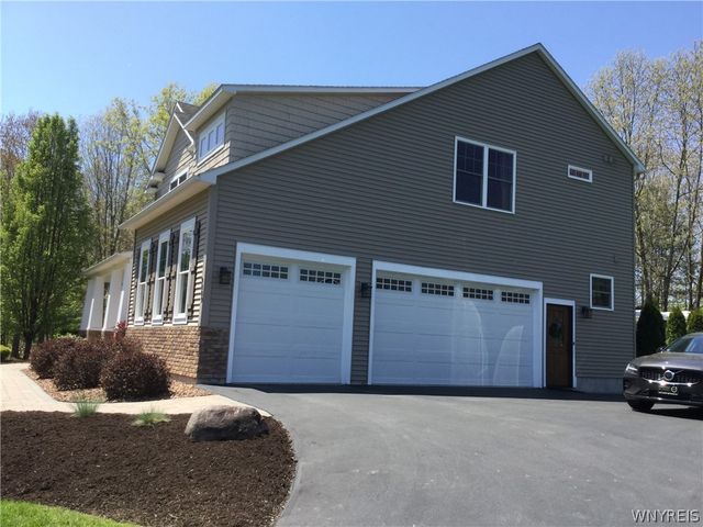 9089 Ashley Landing Drive, Clay, NY 13041
