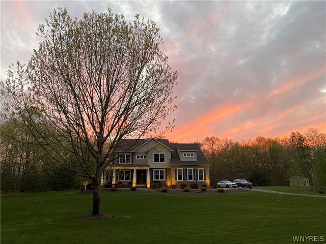 9089 Ashley Landing Drive, Clay, NY 13041