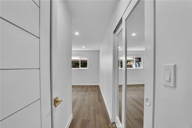 8120 Glade Avenue, Los Angeles, CA 91304