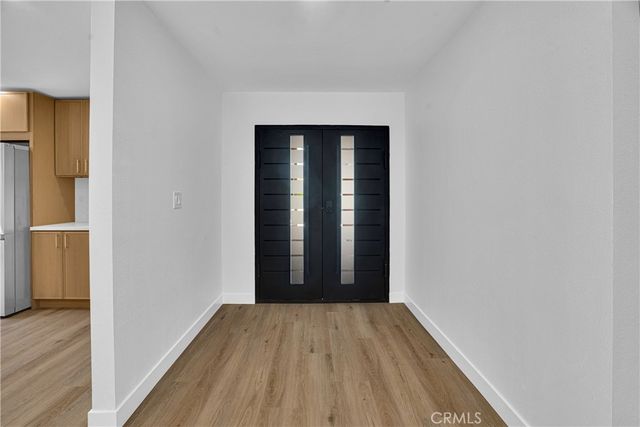 8120 Glade Avenue, Los Angeles, CA 91304