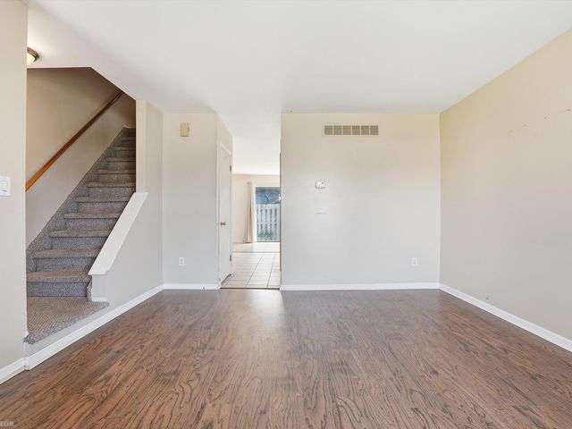 38150 Jamestown Drive, Sterling Heights, MI 48312