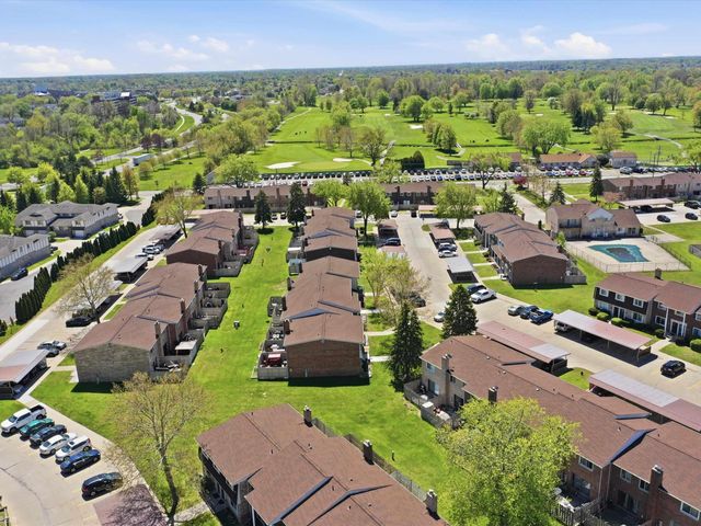 38150 Jamestown Drive, Sterling Heights, MI 48312