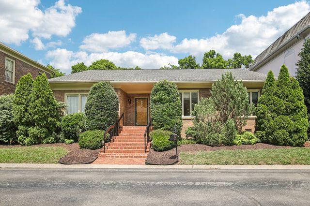 73 Concord Park, W, Nashville, TN 37205