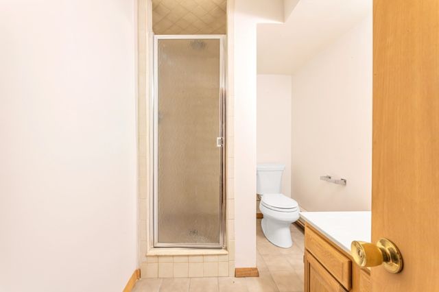77 Woodward Ln, Boxborough, MA 01719