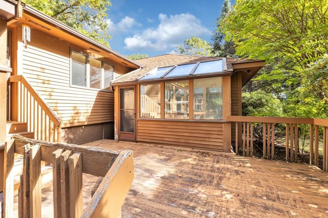 77 Woodward Ln, Boxborough, MA 01719